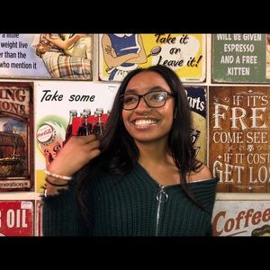 Meet your Posher, Alexis